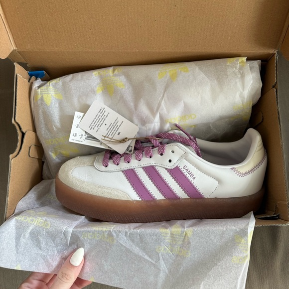 ☀️NEW Adidas Sambae Sneaker Shoes Purple And White - Picture 5 of 8